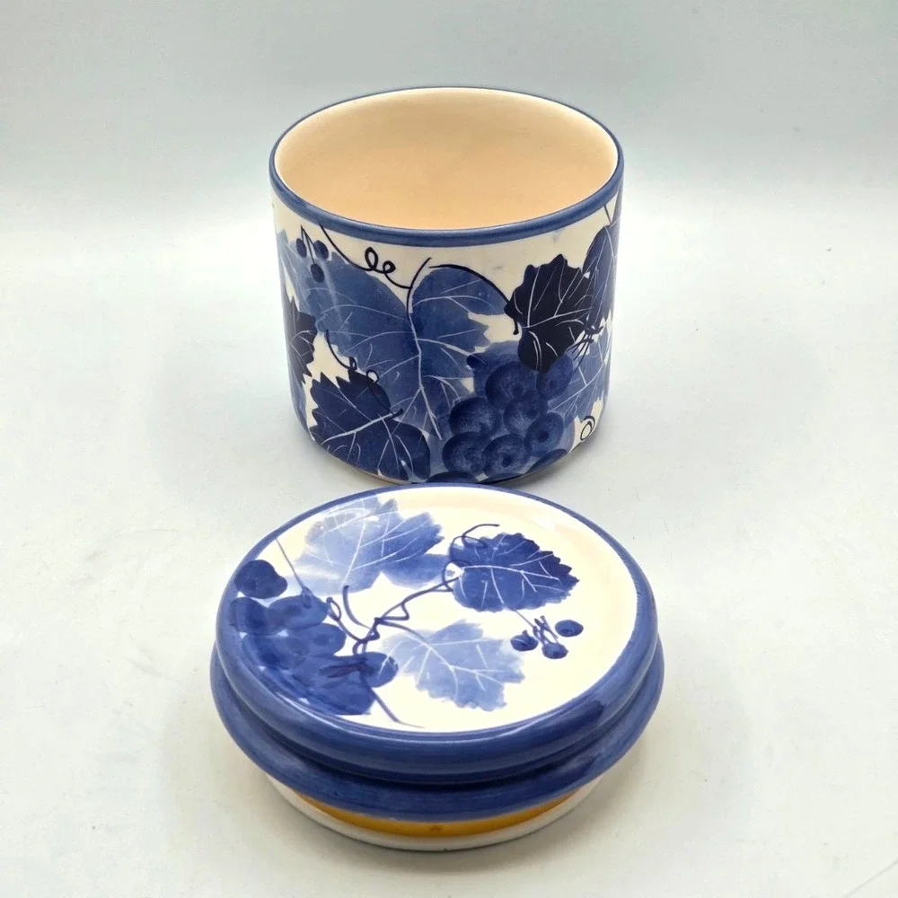 Ceramic Canister Blue White DESIGN‎ PAC Hand Painted Grapevine Cottage Core
